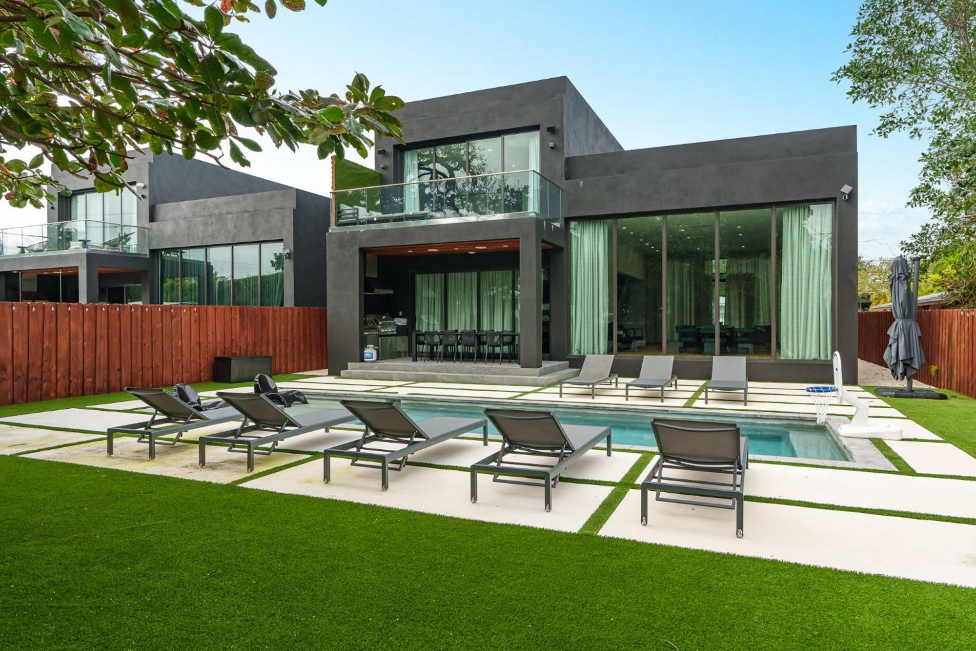 Casa de férias Modern Build Heated Pool Huge Open Concept Miami