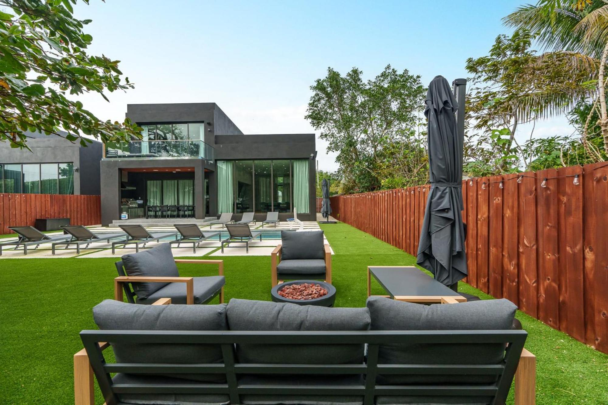 Casa de férias Modern Build Heated Pool Huge Open Concept Miami