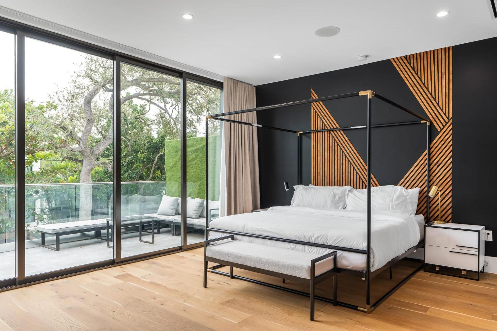 Casa de férias Modern Build Heated Pool Huge Open Concept
